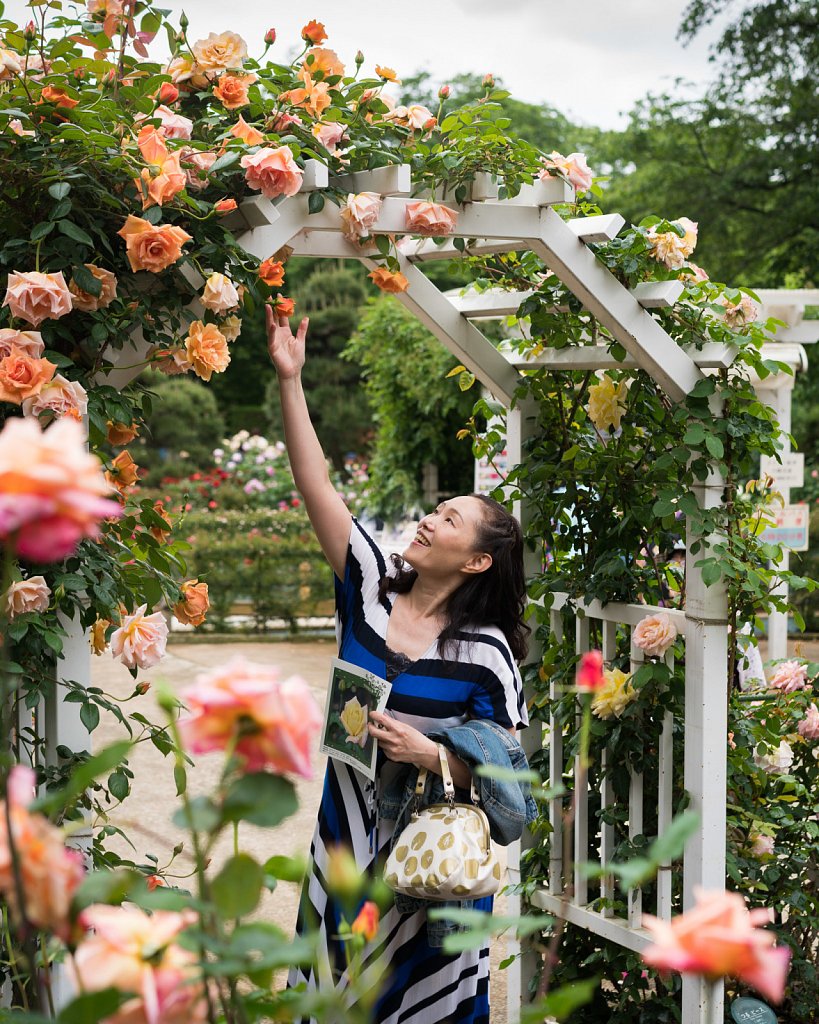 Yuri at the Ikuta Ryokuchi Rose Garden